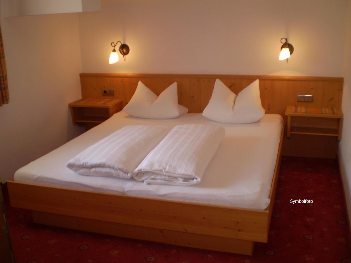 Apart Hotel Garni Strasser Zell am Ziller Exterior photo